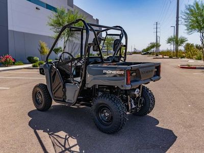 2025 Honda Pioneer 520 - Photo 4