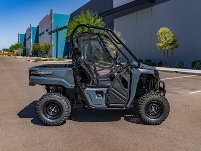 2025 Honda Pioneer 520 - Photo 7