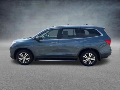 2017 Honda Pilot — interior view