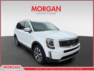 2020 Kia Telluride S in Snow White Pearl — front three-quarter view