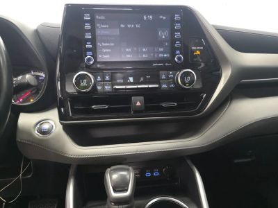 2022 Toyota Highlander - Photo 9
