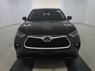 2022 Toyota Highlander - Photo 12
