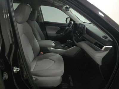 2022 Toyota Highlander - Photo 11