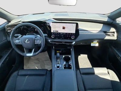 2026 Lexus RX — photo 17 view