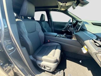 2026 Lexus RX — photo 16 view