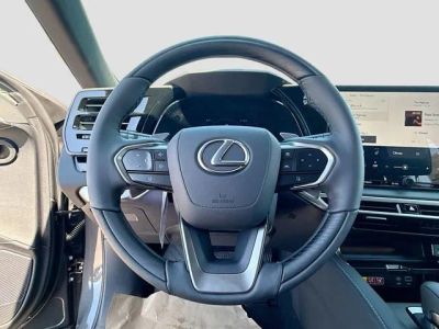 2026 Lexus RX — photo 40 view