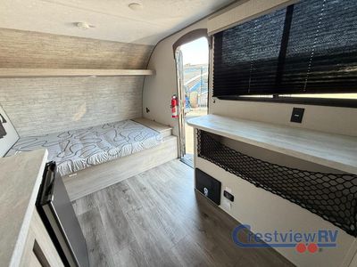 2025 Coachmen RV Catalina Summit Series 7 - Photo 8