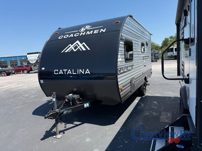 2025 Coachmen RV Catalina Summit Series 7 - Photo 2