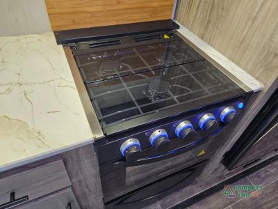 2021 Forest River RV Cherokee Arctic Wolf — photo 19 view