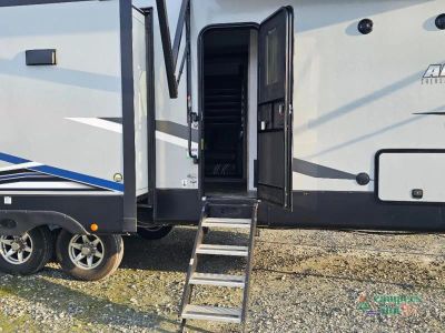 2021 Forest River RV Cherokee Arctic Wolf — photo 7 view