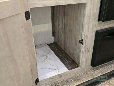 2021 Forest River RV Cherokee Arctic Wolf — photo 22 view