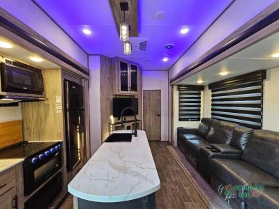 2021 Forest River RV Cherokee Arctic Wolf — photo 9 view