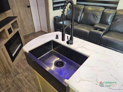 2021 Forest River RV Cherokee Arctic Wolf — photo 14 view