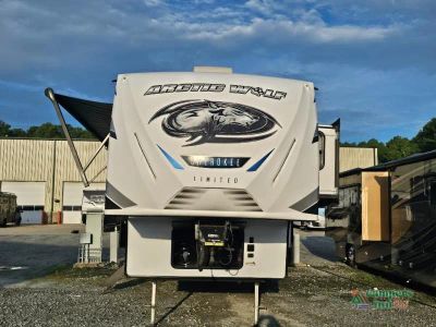 2021 Forest River RV Cherokee Arctic Wolf — detail view