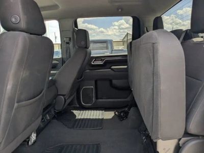 2025 Chevrolet Silverado 2500HD — photo 12 view