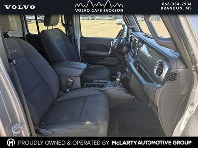 2021 Jeep Wrangler - Photo 25