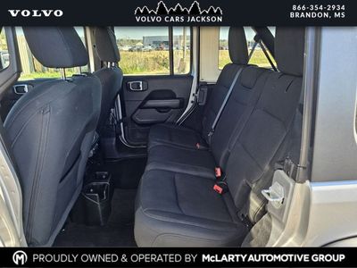 2021 Jeep Wrangler - Photo 16