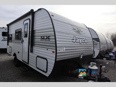 2026 Jayco Jay Flight SLX 172DB — front three-quarter view