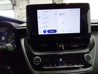 2023 Toyota Corolla — photo 17 view