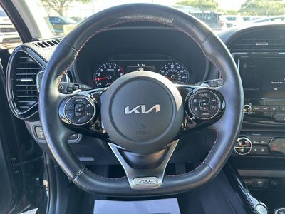 2022 Kia Soul — photo 11 view