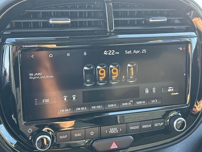 2022 Kia Soul — photo 12 view