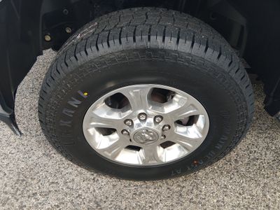 2024 Ram 2500 — photo 10 view