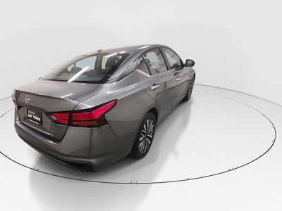 2024 Nissan Altima — photo 7 view