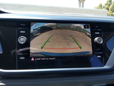 2024 Volkswagen Taos — photo 16 view