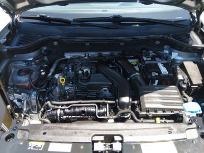 2024 Volkswagen Taos — photo 9 view
