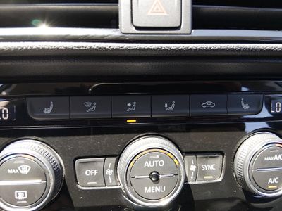 2024 Volkswagen Taos — photo 17 view