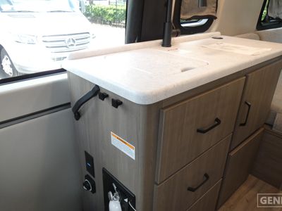 2026 Thor Motor Coach Tellaro - Photo 13