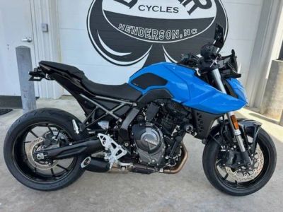 2025 Suzuki GSX-8S — front three-quarter view