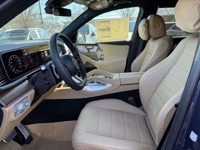 2026 Mercedes-Benz GLS - Photo 4