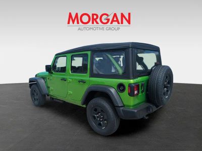 2026 Jeep Wrangler — photo 7 view
