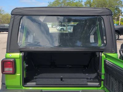 2026 Jeep Wrangler — photo 13 view