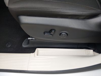 2022 Chrysler Voyager - Photo 20