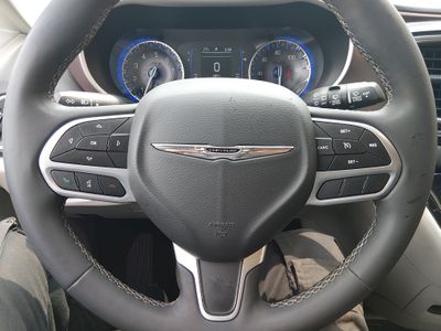 2022 Chrysler Voyager - Photo 12