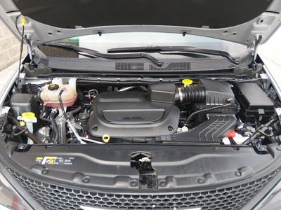 2022 Chrysler Voyager - Photo 9
