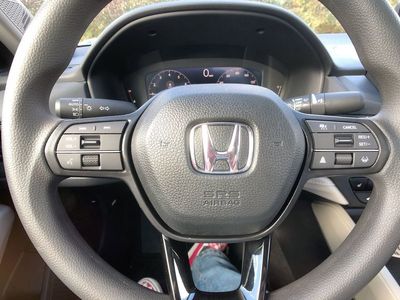 2025 Honda Accord Sedan SE CVT — photo 15 view