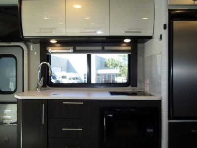 2019 Thor Motor Coach COMPASS - Photo 8