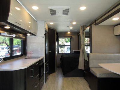 2019 Thor Motor Coach COMPASS - Photo 5