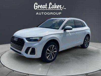 2024 Audi Q5 45 S line Premium quattro in Arkona White — front three-quarter view