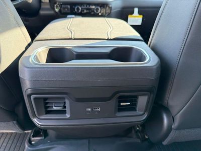 2026 Chevrolet Silverado 1500 — photo 14 view