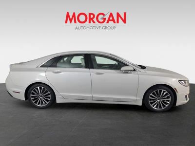 2019 Lincoln MKZ — detail view