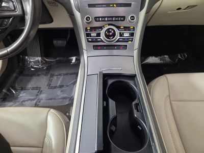2019 Lincoln MKZ — photo 14 view