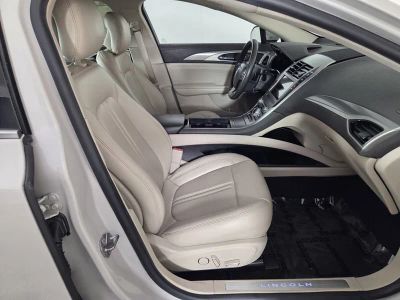 2019 Lincoln MKZ — photo 31 view