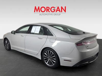 2019 Lincoln MKZ — photo 8 view