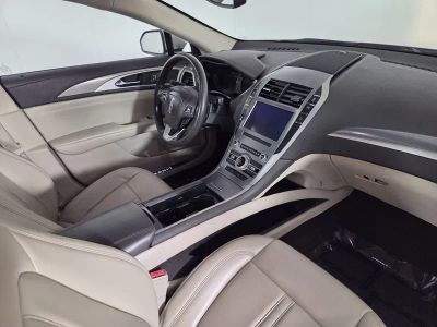 2019 Lincoln MKZ — photo 32 view