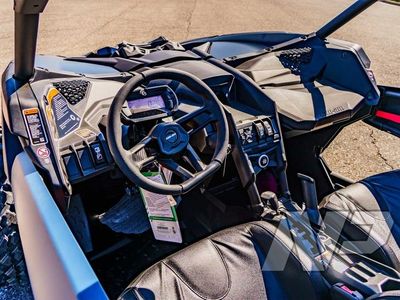 2026 Can-Am Maverick X3 RS Turbo - Photo 9