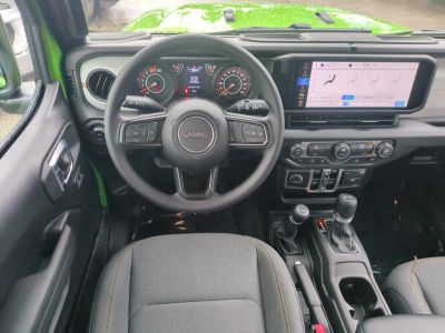 2026 Jeep Wrangler — photo 16 view